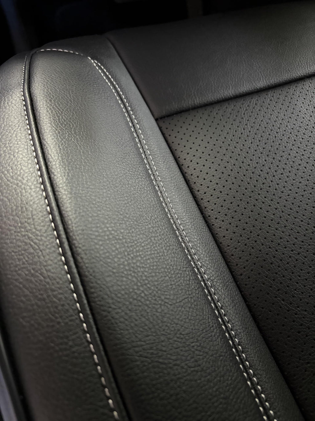 SR1 Performance Officially Licensed Custom Fit Seat Covers with Embroidered Logos - Premium Artificial Leather, Front & Rear Seat Protection
